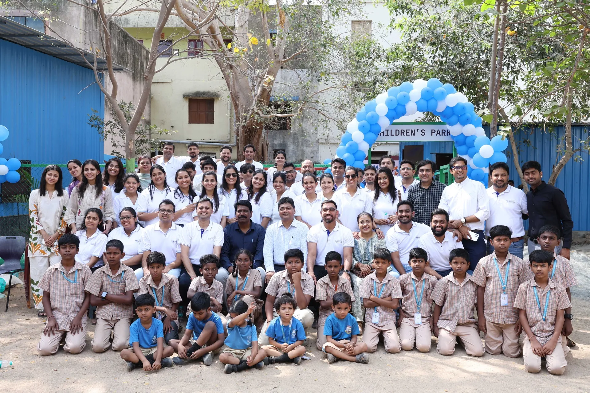 RYA Metro Star volunteers and students at a community event