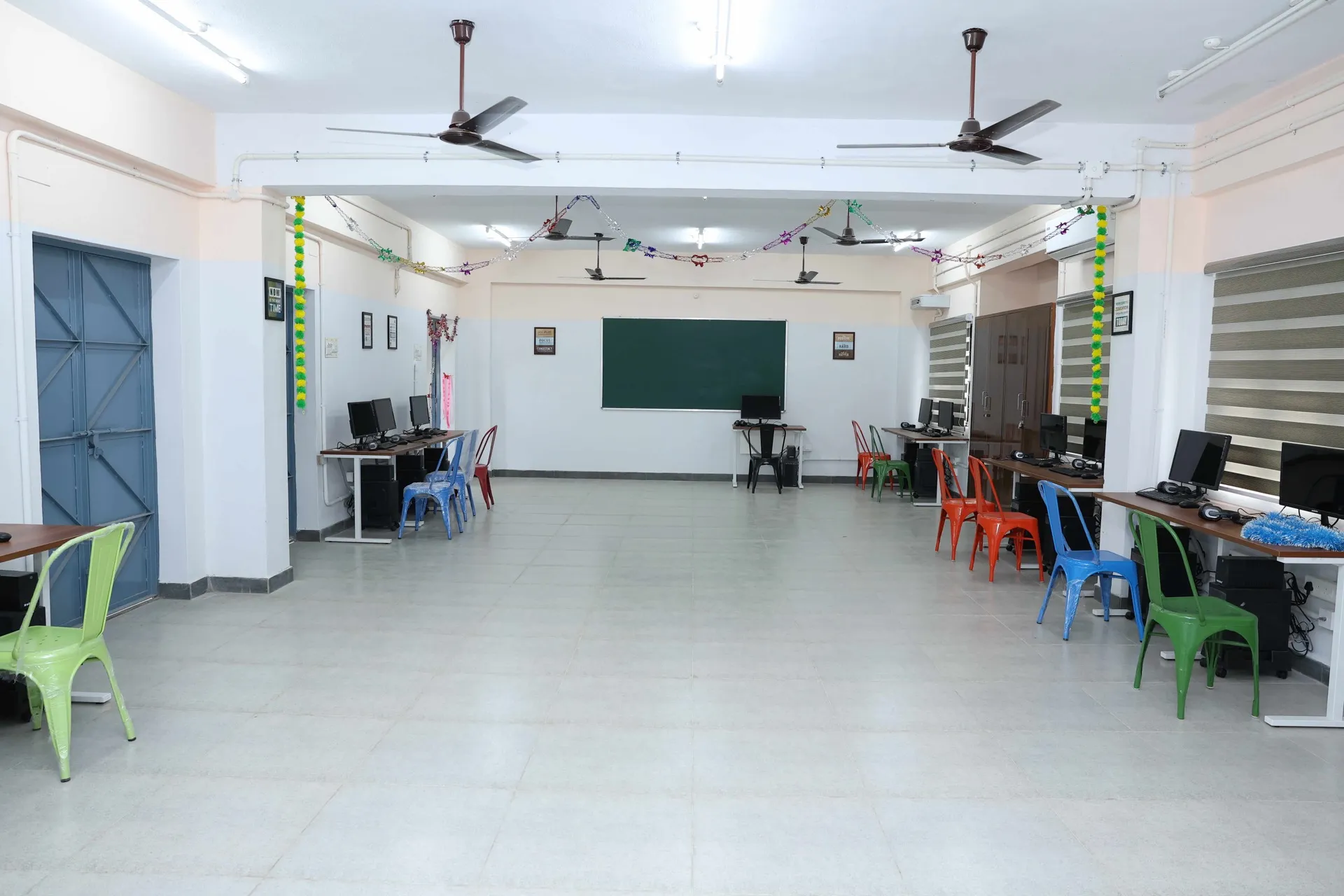 School computer lab setup